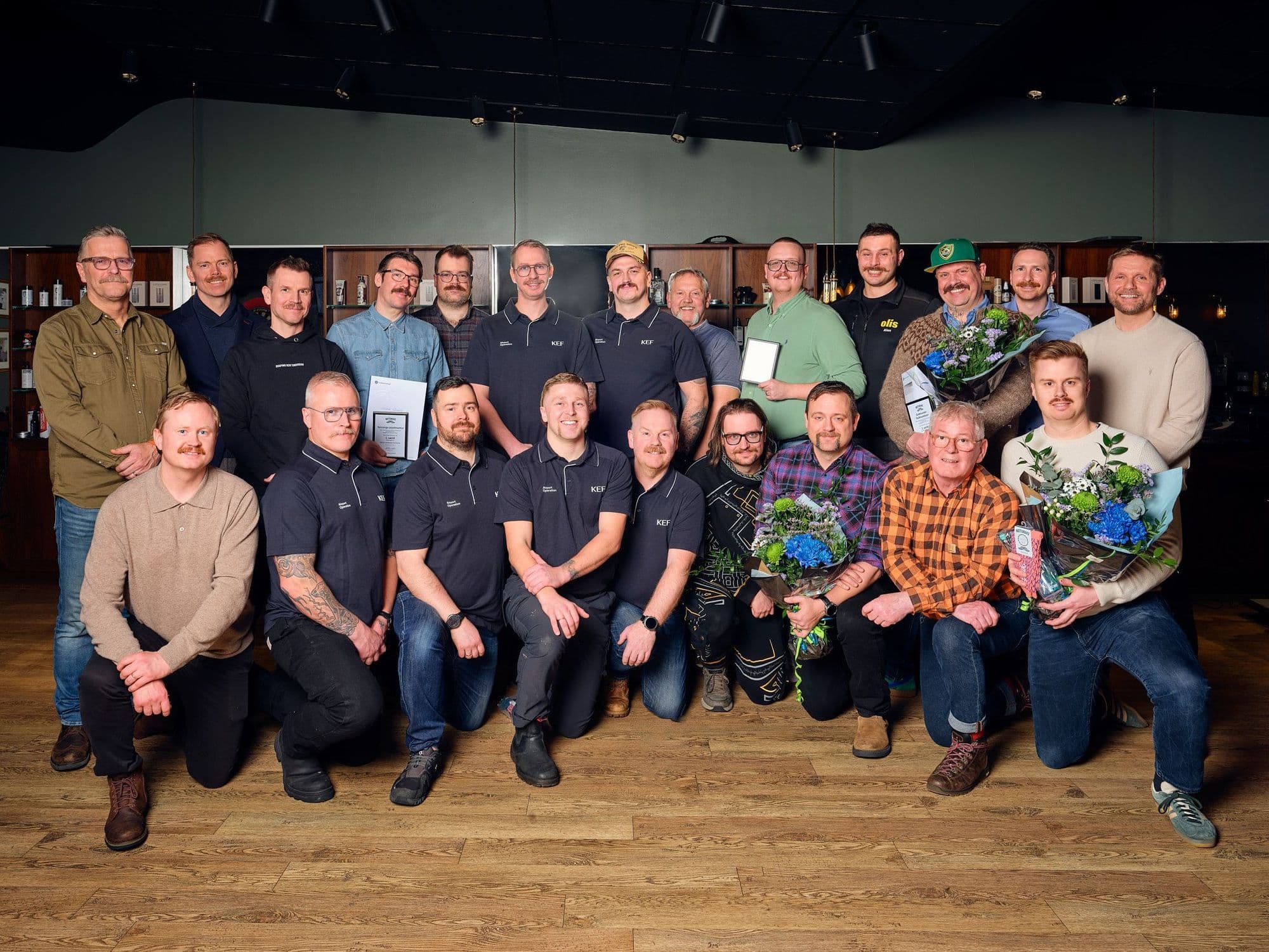 Hópmynd af sigurvegurum Skeggkeppni Mottumars 2026.