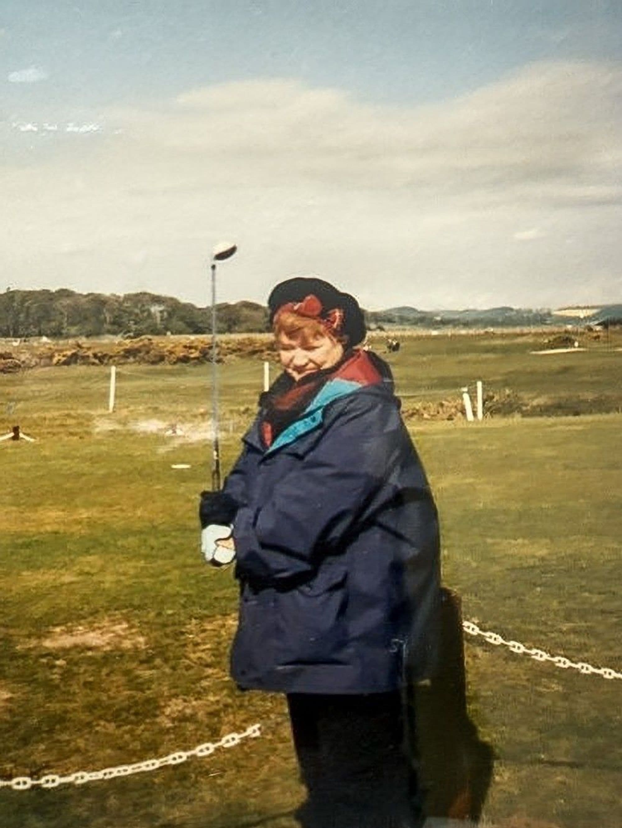Móðir Jim Smalley.