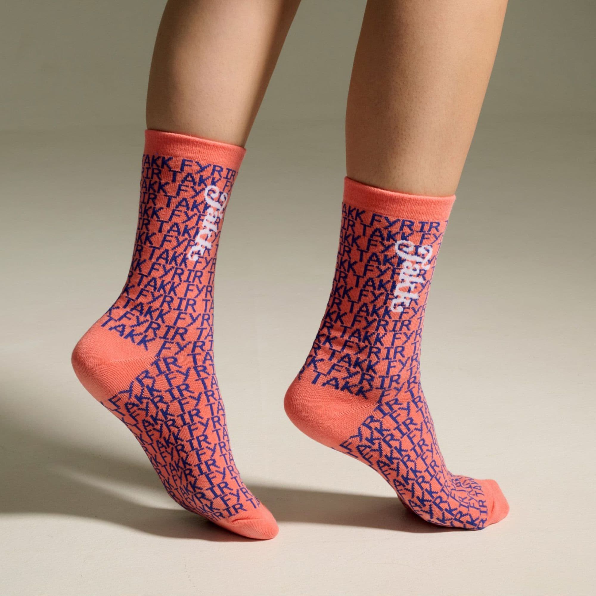 Mottumarssokkar bleikir