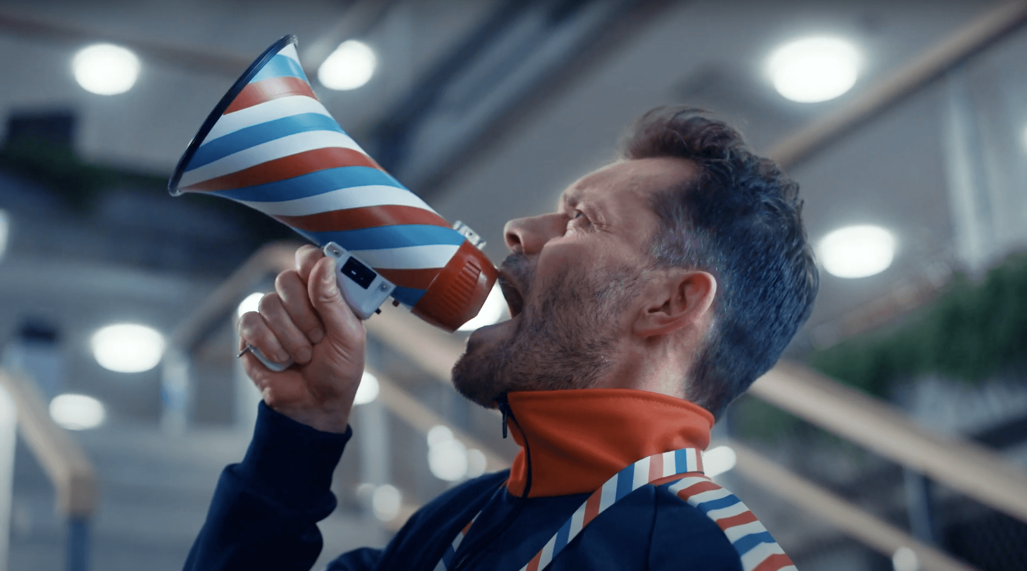 Sjónvarpsauglýsing Mottumars - Heilsuvörður kallar í gjallarhorn